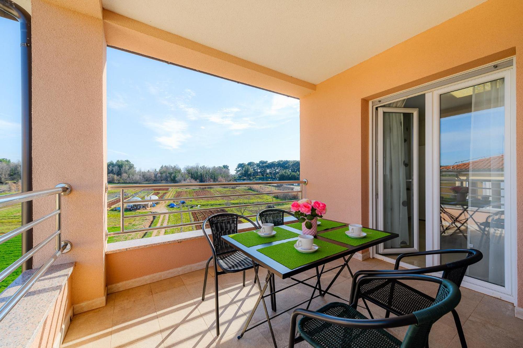 Stancija Amorozo 5 - Apartment N. 7 Πόρετς Εξωτερικό φωτογραφία