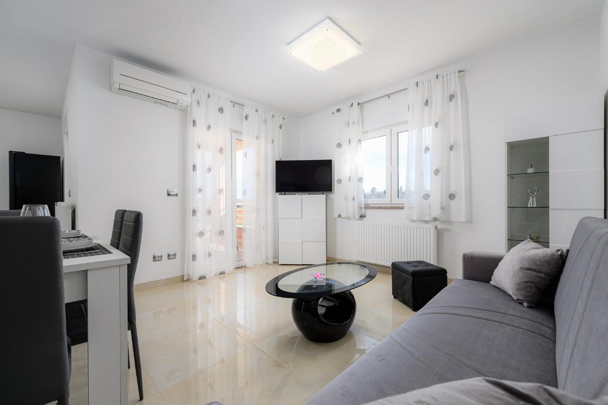 Stancija Amorozo 5 - Apartment N. 7 Πόρετς Εξωτερικό φωτογραφία