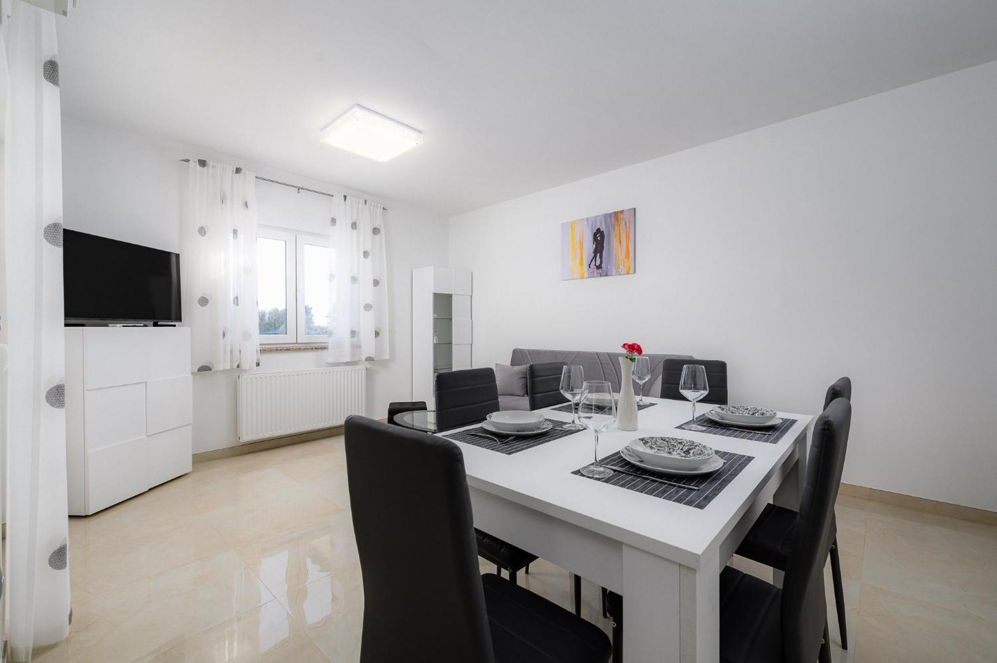 Stancija Amorozo 5 - Apartment N. 7 Πόρετς Εξωτερικό φωτογραφία