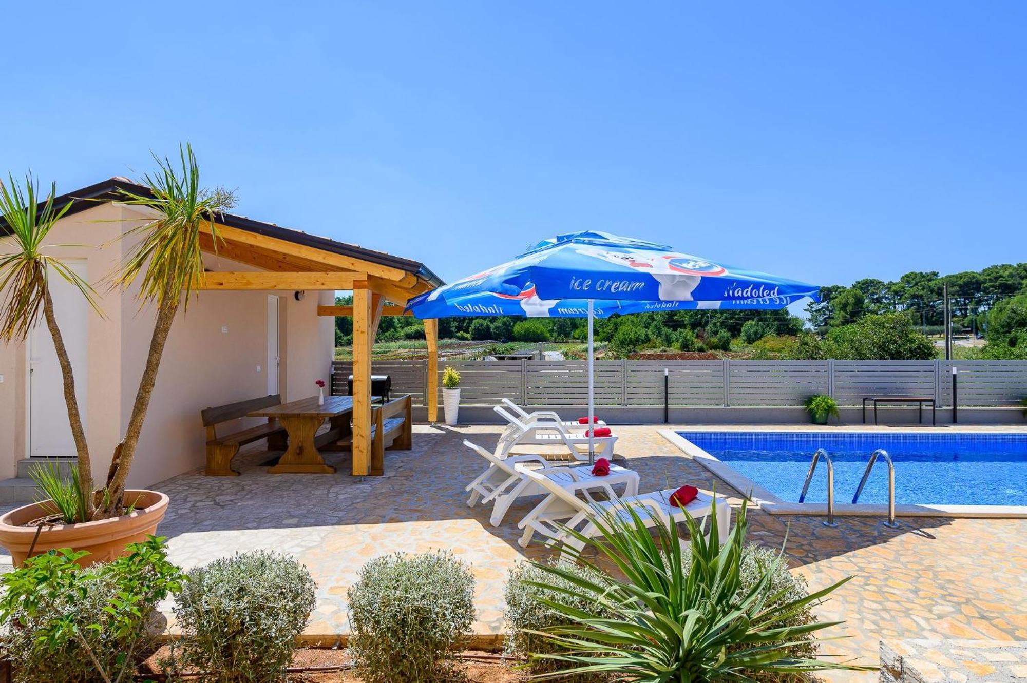 Stancija Amorozo 5 - Apartment N. 7 Πόρετς Εξωτερικό φωτογραφία