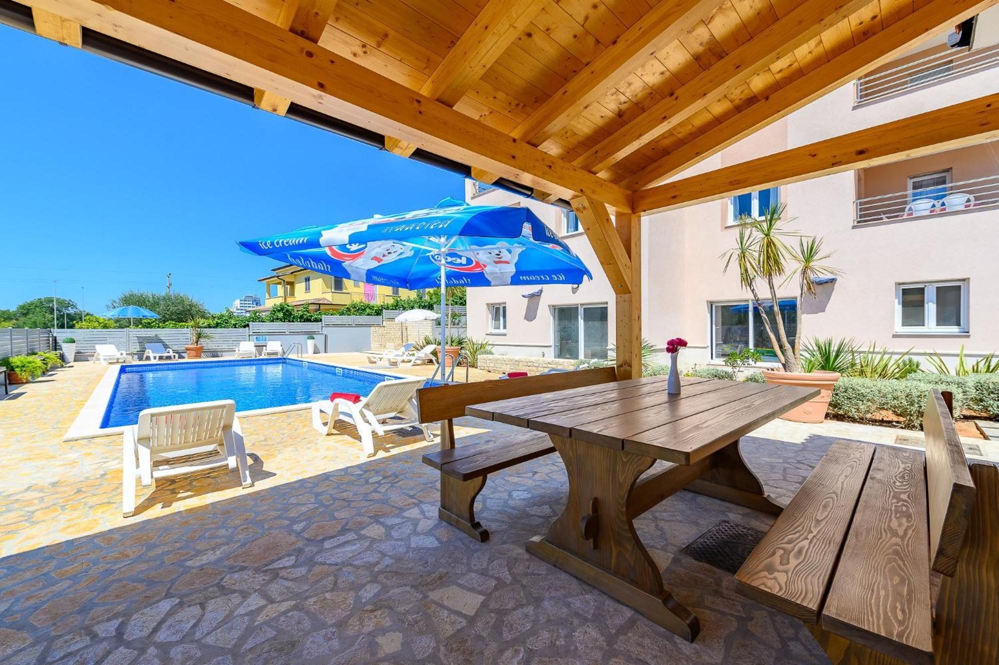 Stancija Amorozo 5 - Apartment N. 7 Πόρετς Εξωτερικό φωτογραφία