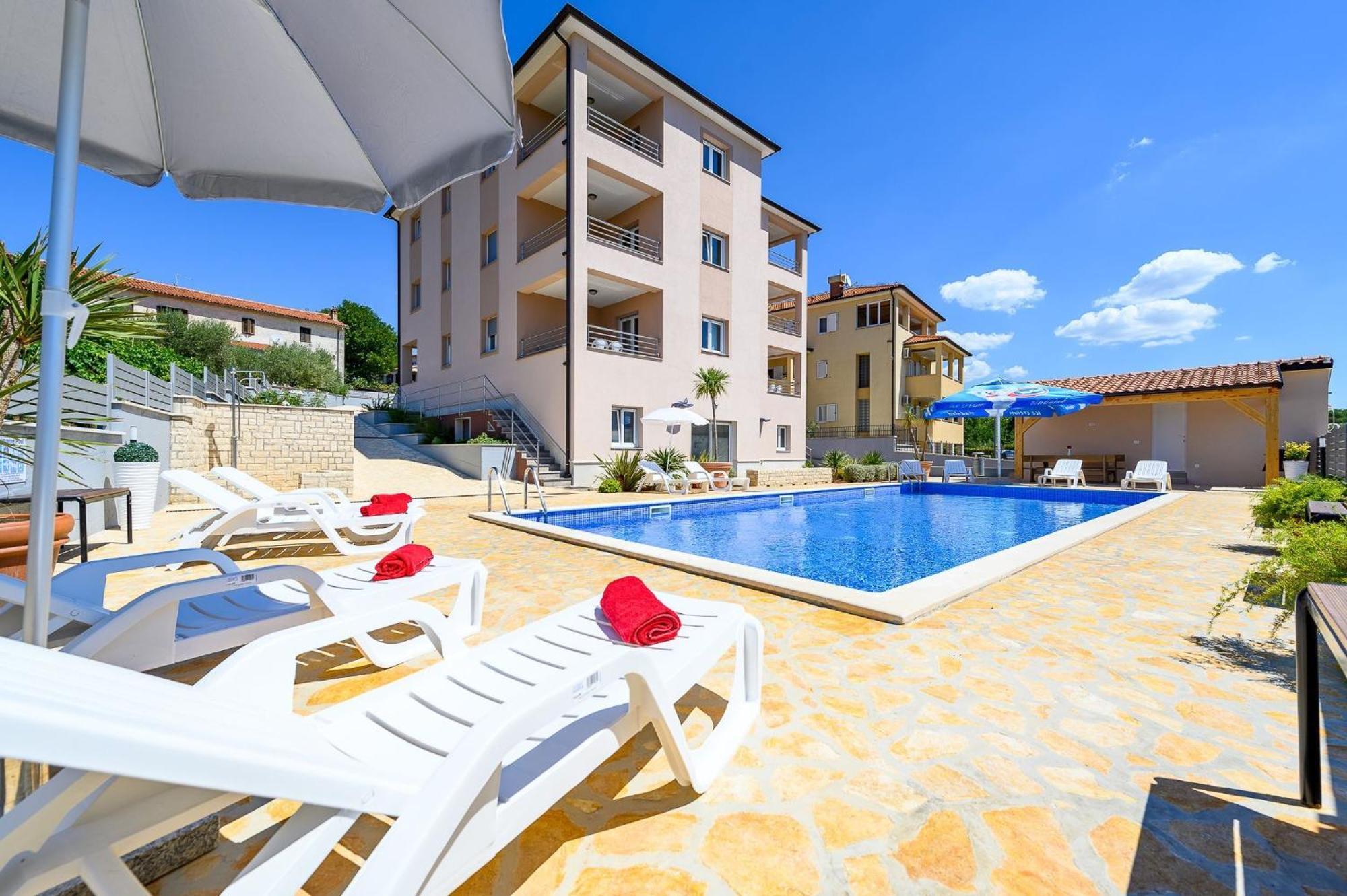 Stancija Amorozo 5 - Apartment N. 7 Πόρετς Εξωτερικό φωτογραφία
